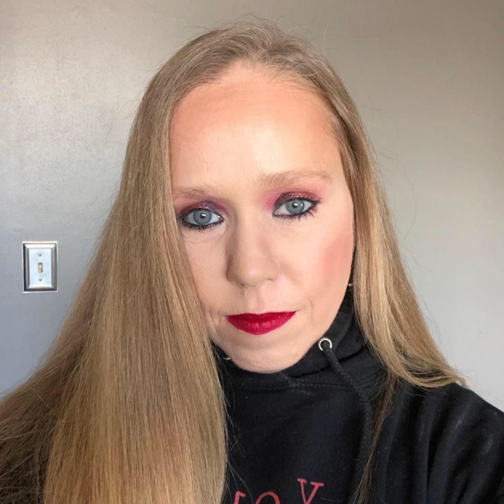 Meet your Posher, Jennifer